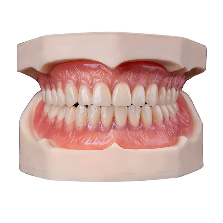 Kompletna proteza górna i żuchwy